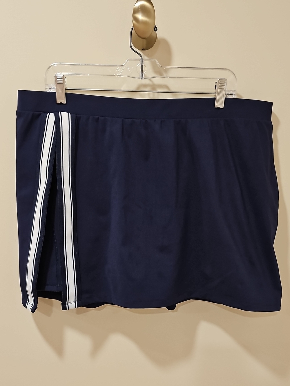 Avia Tennis Skort; Navy with White Stripe Detail; Size XL; EUC - Picture 1 of 7